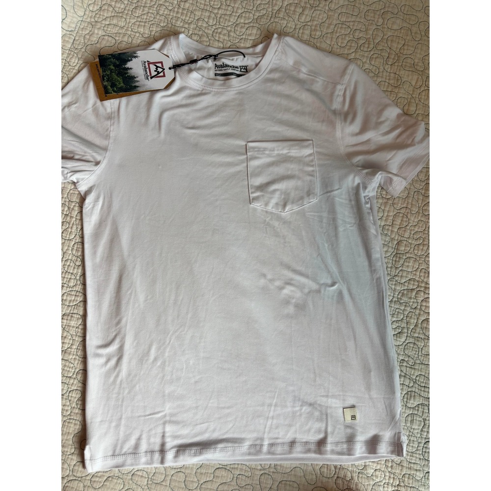 Avalanche Outdoor Supply Co Mens White Pocket Tee Short Sleeve Size Small